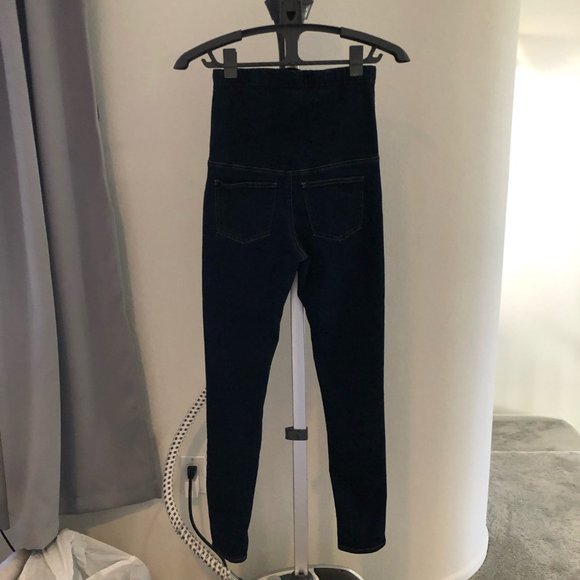 Motherhood Maternity Long Sleeve Top Cold Shoulder Pink and Dark Blue Jeans - Picture 6 of 7